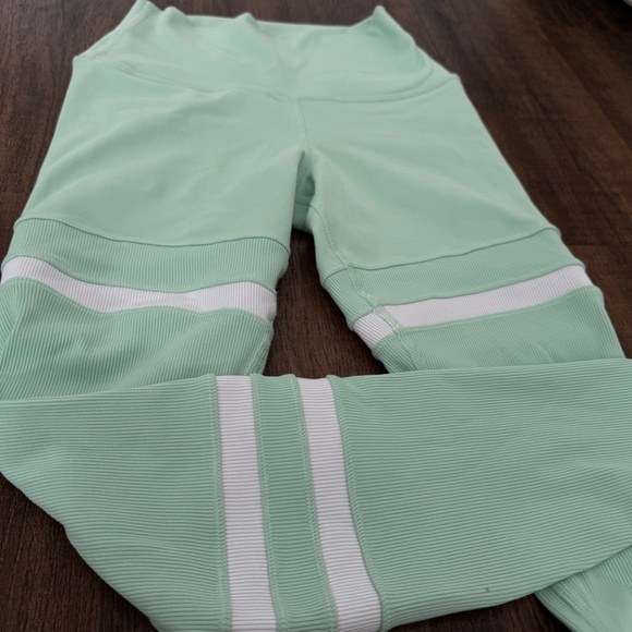 Alo Yoga Ribbed Mint Leggings XXS • High Waist • White Stripe Detail - Picture 3 of 8